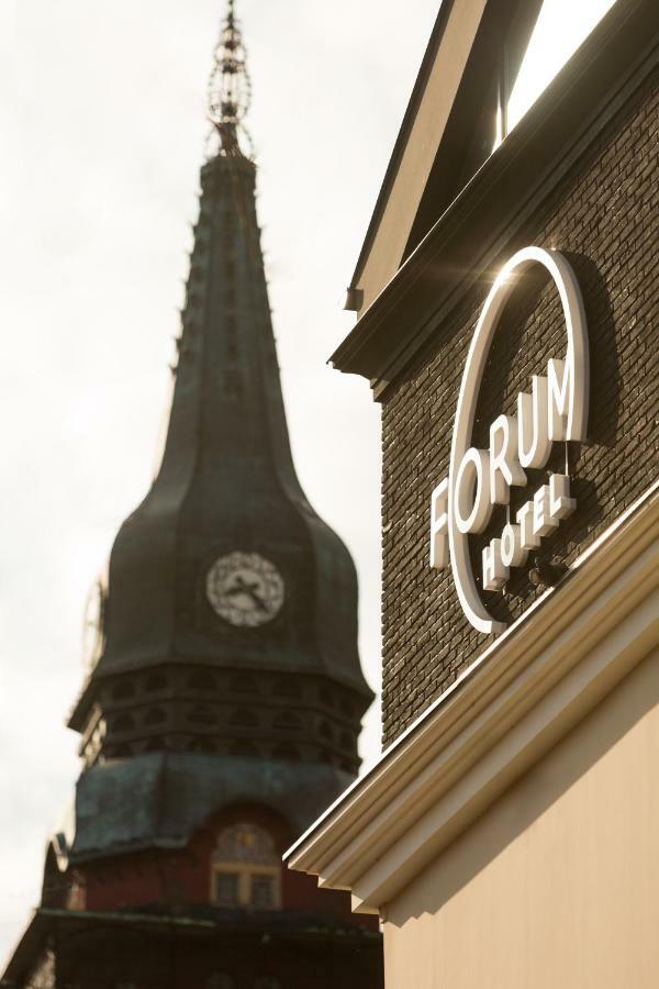 Hotel Forum Garni ซูโบติกา ภายนอก รูปภาพ